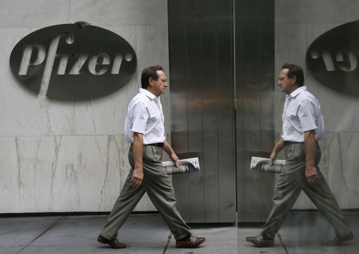 Nem nyugszik a Pfizer