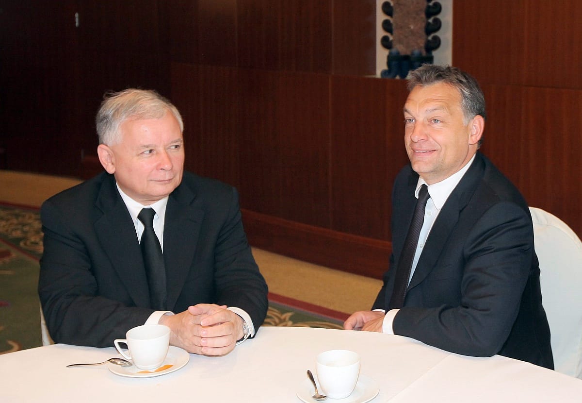Mi a közös Orbánban és Kaczynskiben?