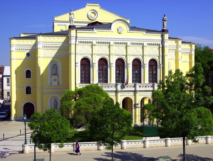Tízmilliárd forintot költenek az ország egyik színházára, hogy szebb legyen