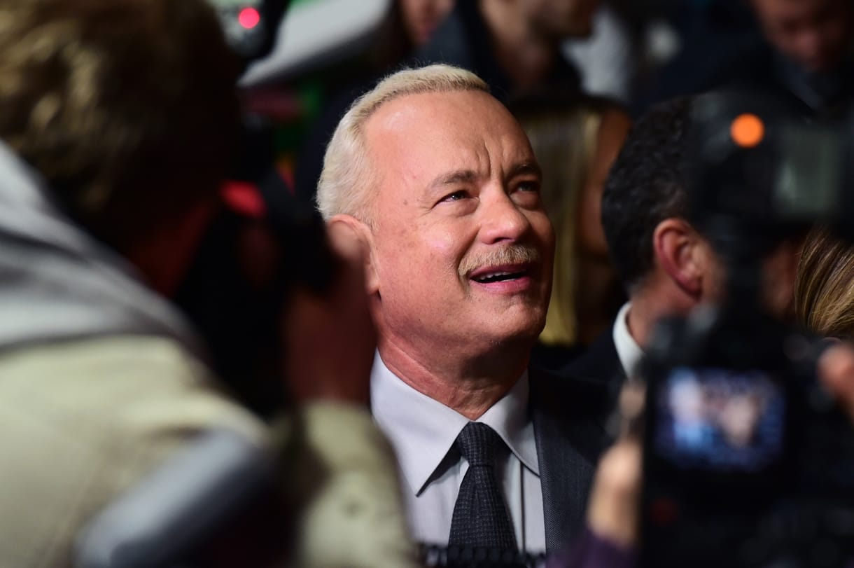 Na, milyen autóval pózolt Budapesten már megint Tom Hanks?