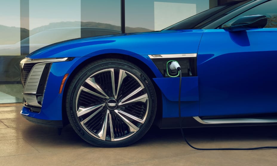 Bőven 100 millió forint felett: méregdrága a Cadillac új elektromos luxusautója