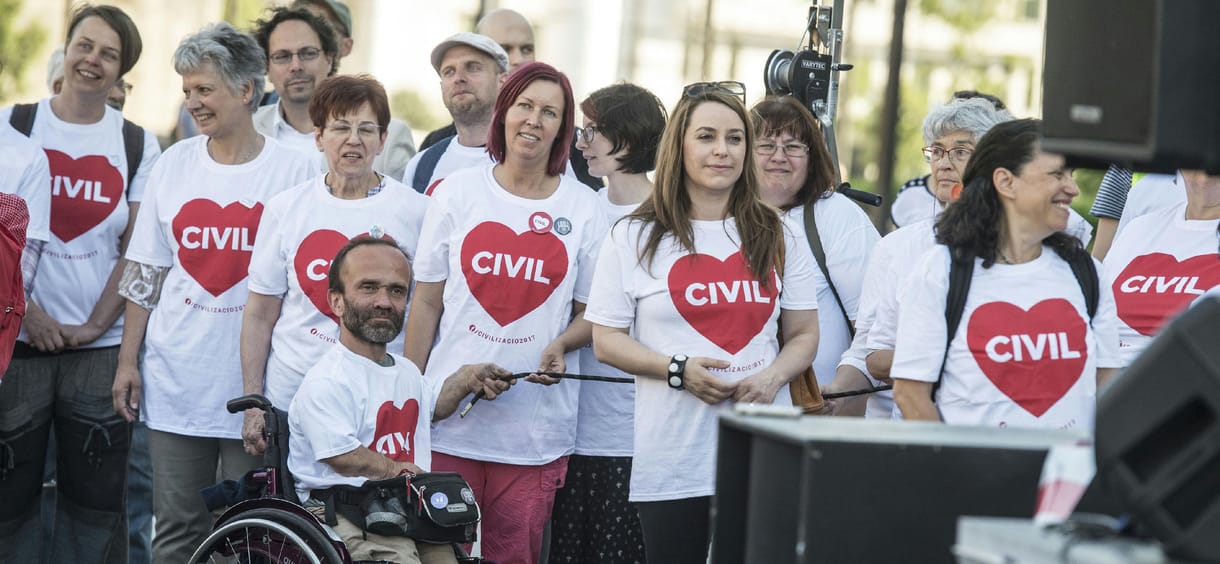 Újabb magyar civileket támogat milliárdokkal Brüsszel