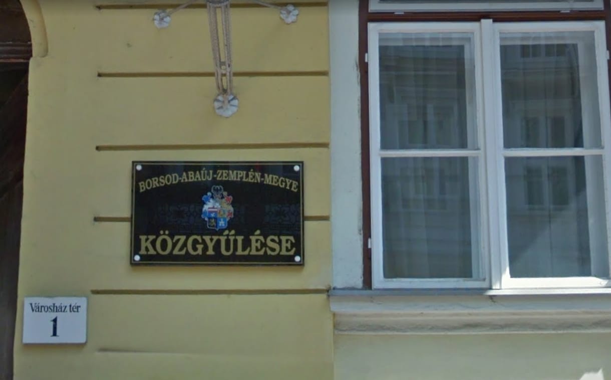 Egymilliót autózik el évente a borsodi főjegyző