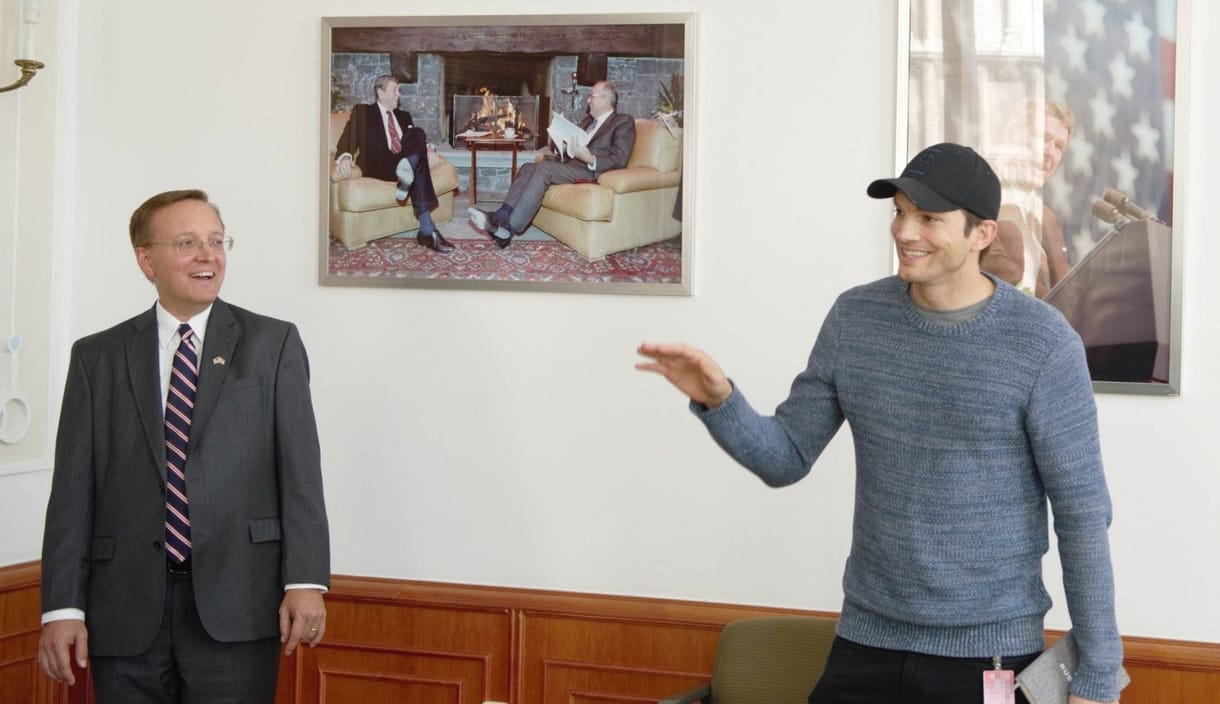 Meglepő helyen bukkant fel Ashton Kutcher