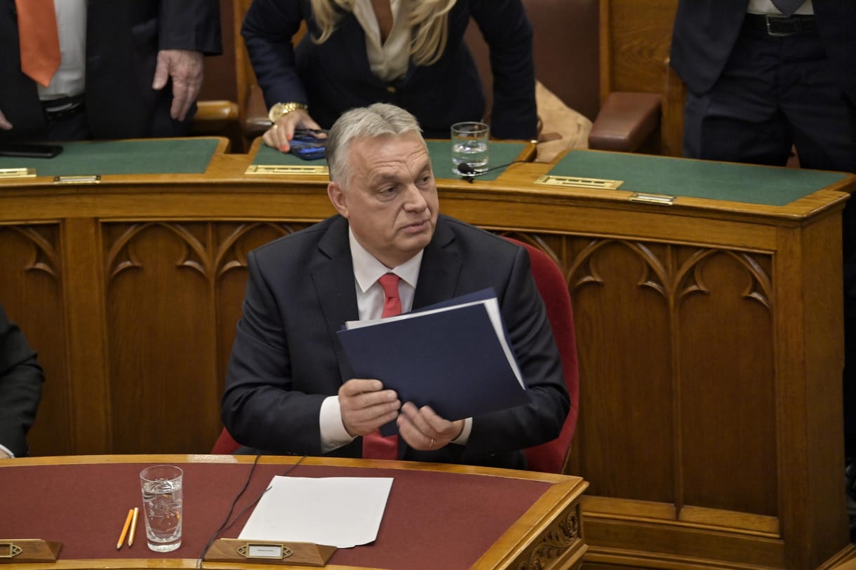 A 135 bátorból 20, köztük a fél kormány nem adta a nevét Orbán üldözési törvényéhez: vajon enyhének vagy túlzónak találják?