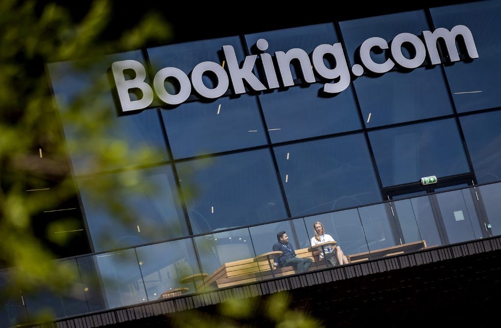 Egy kiszivárgott videó szerint a saját dolgozóinak se fizetett időben a Booking