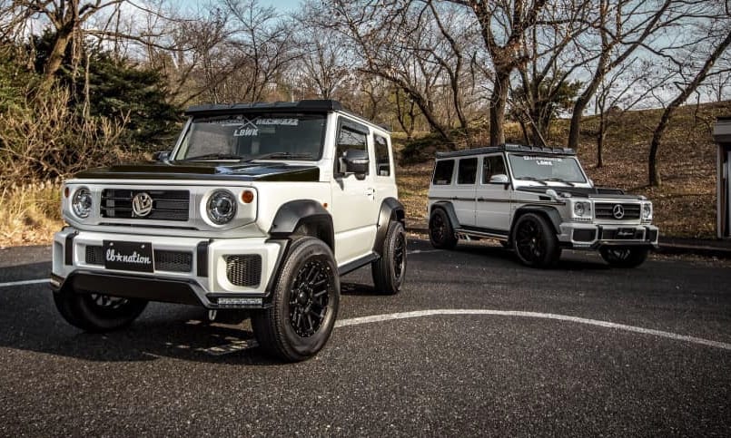 Suzuki vs. Mercedes: terepjárók kezdő és haladó maffiózóknak