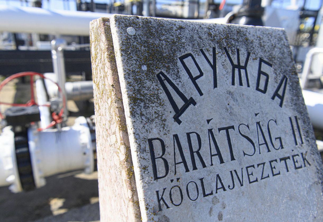 A kormány miatt a Mol „átgondolja”, beruházzon-e abba, hogy leváljon az orosz olajról