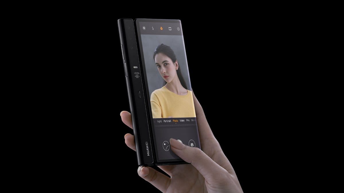 A Samsung után a Huawei sem meri még piacra dobni összehajtható mobilját