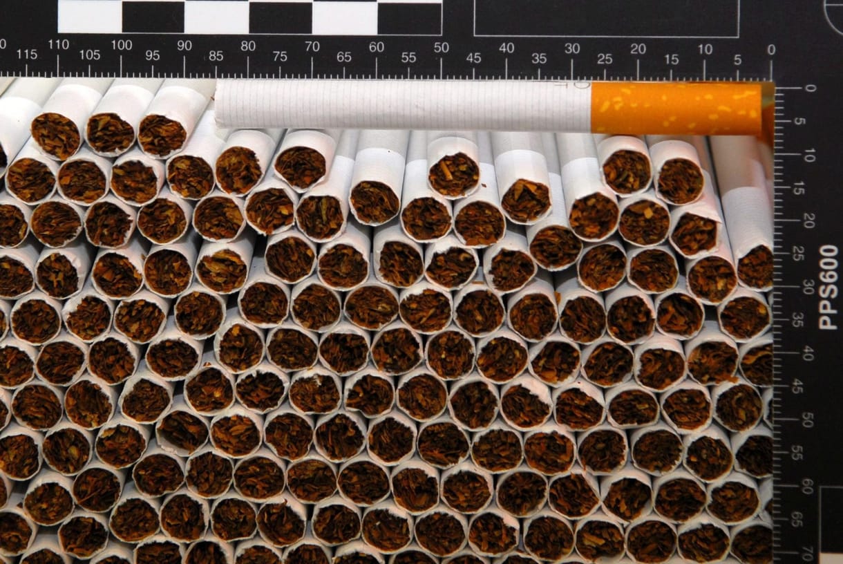 Cigarettacsempészekre csapott le a NAV, végül találtak 33 kiló füvet is