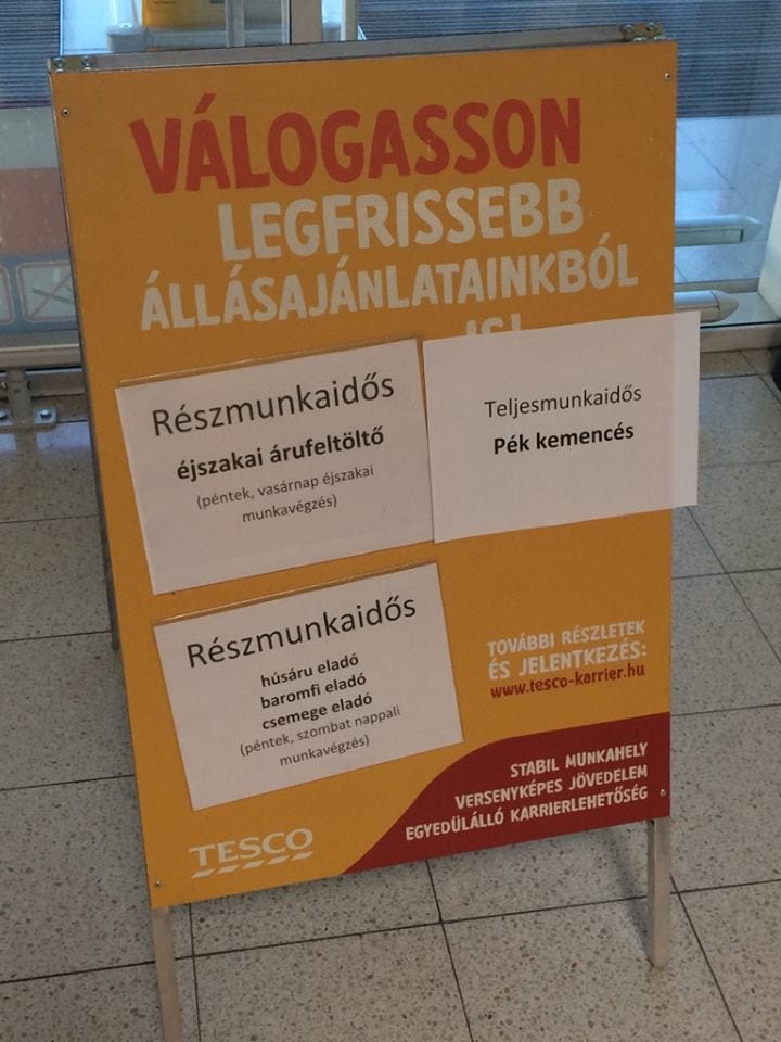 Rétvári: Itt a fotós bizonyíték, hogy a vasárnapi új rend nem gáncsolja ki a gazdaságot