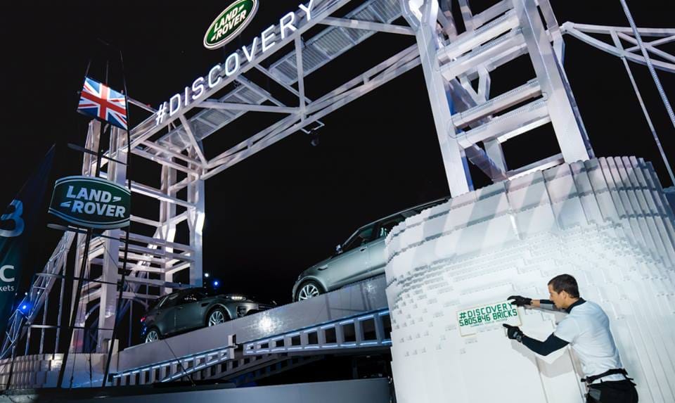 A Land Rover összerakta a világ legnagyobb Lego-hídját