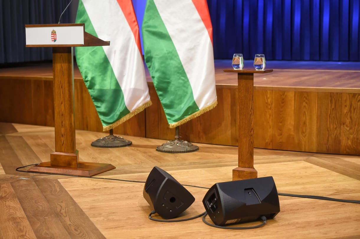 Online tartják a csütörtöki kormányinfót
