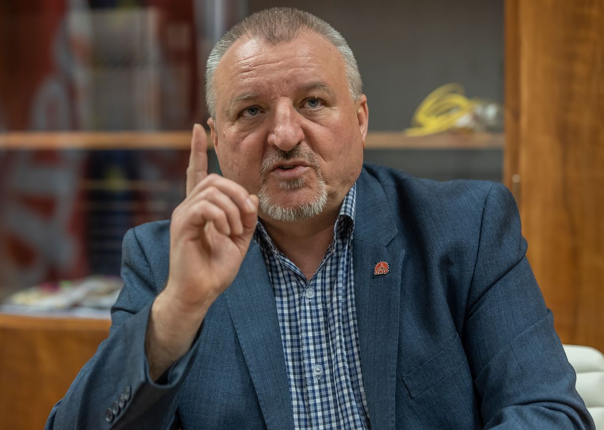 Közös ellenzéki listát állítana az EP-választásokra az MSZP társelnöke