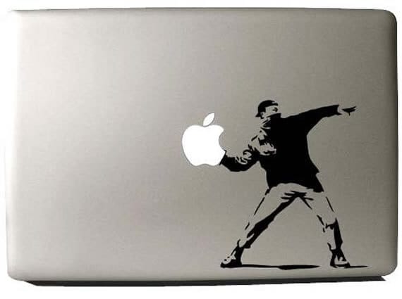 Tarolt az iPhone, az Apple mindent visz