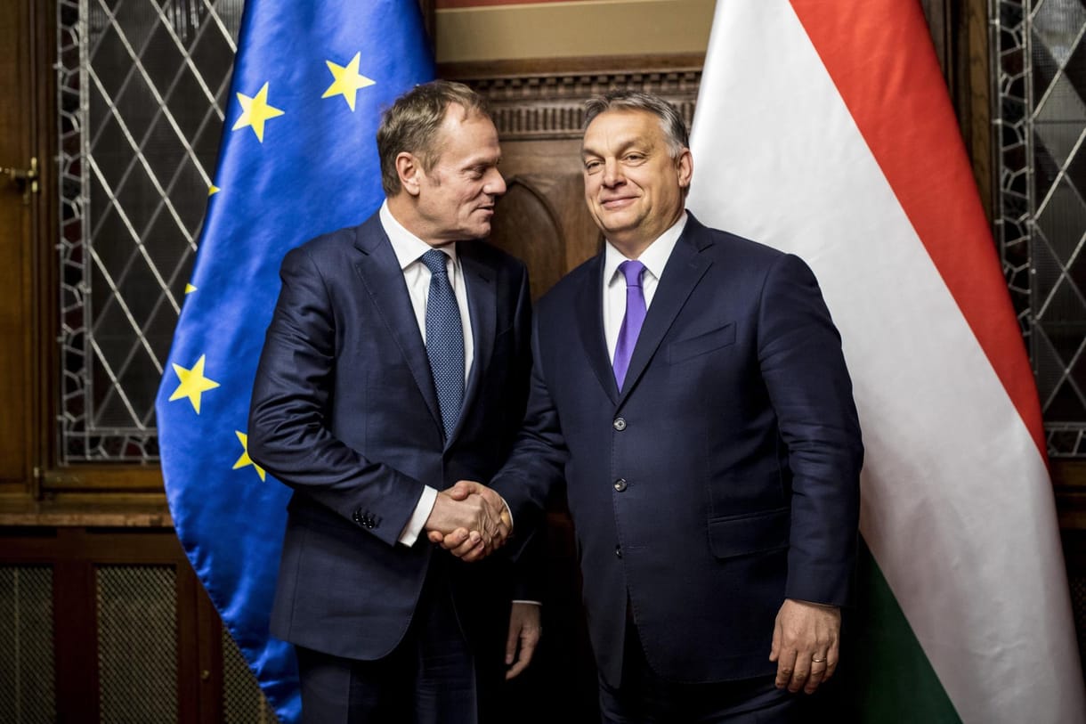 Tusk: hasznos idióták, mint Orbán