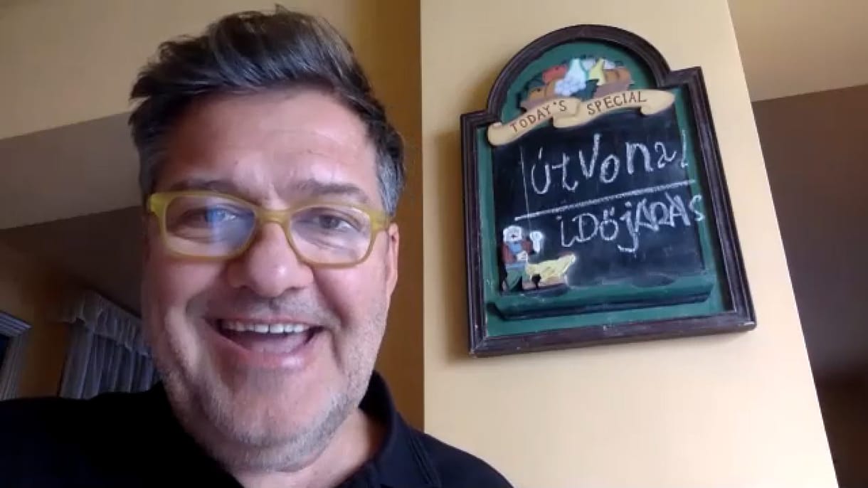 Hadházi László fizikaóráján az időjárást is figyelembe kell venni a sebesség kiszámításakor 