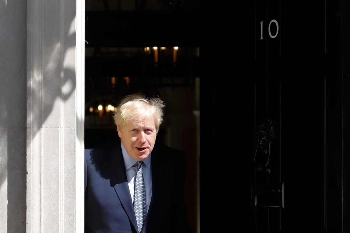 Kórházba vitték a vírusfertőzött Boris Johnsont