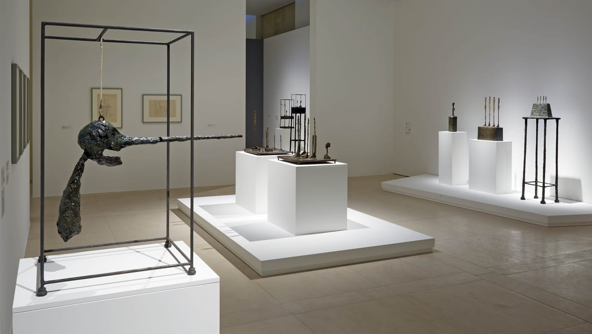 A szürrealisták megtagadták, más világhírű művészeket megihlettek a szobrai – Alberto Giacometti művei Brühlben