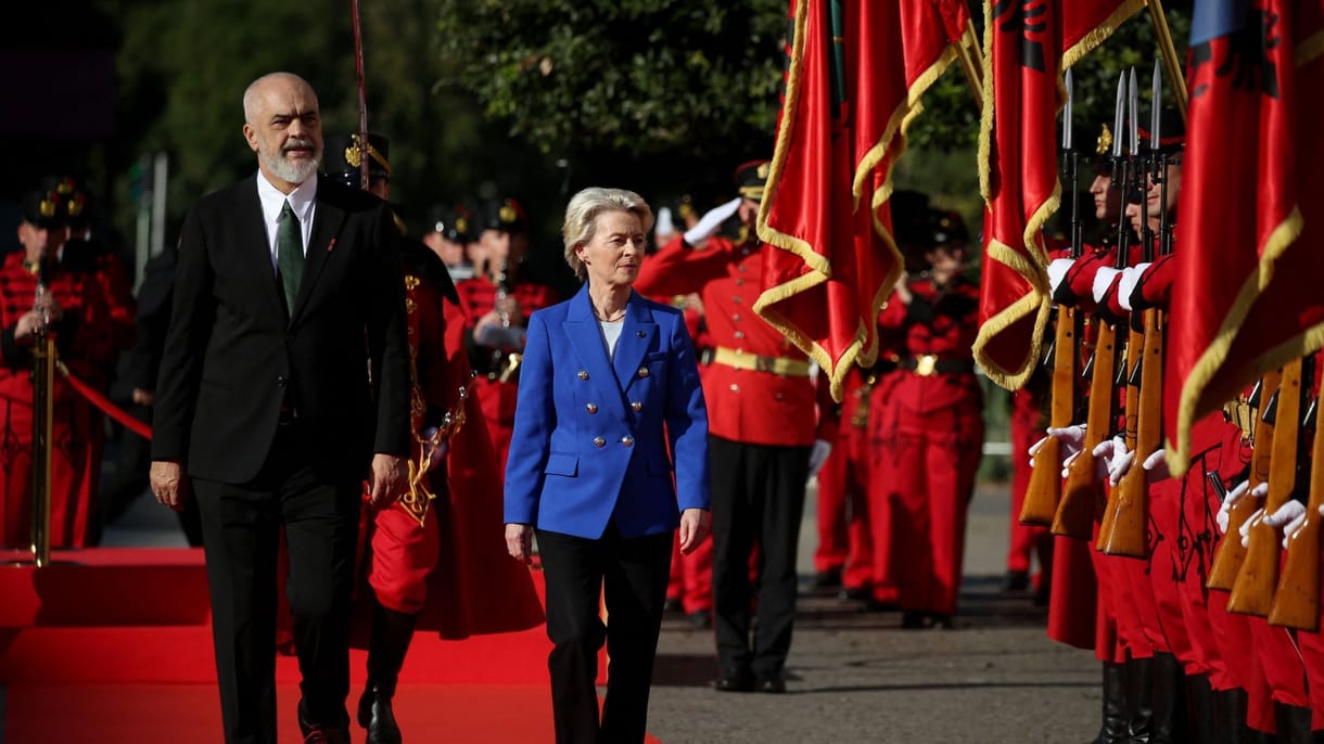Látni kell Ursula von der Leyen arcát, miután az albán miniszterelnök közölte, hogy ölni is hajlandók lennének érte – videó