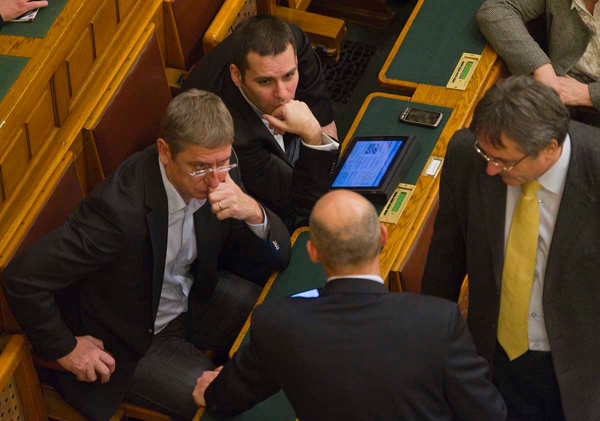 Gyurcsány: a kormány elbukta a meghirdetett háborúkat