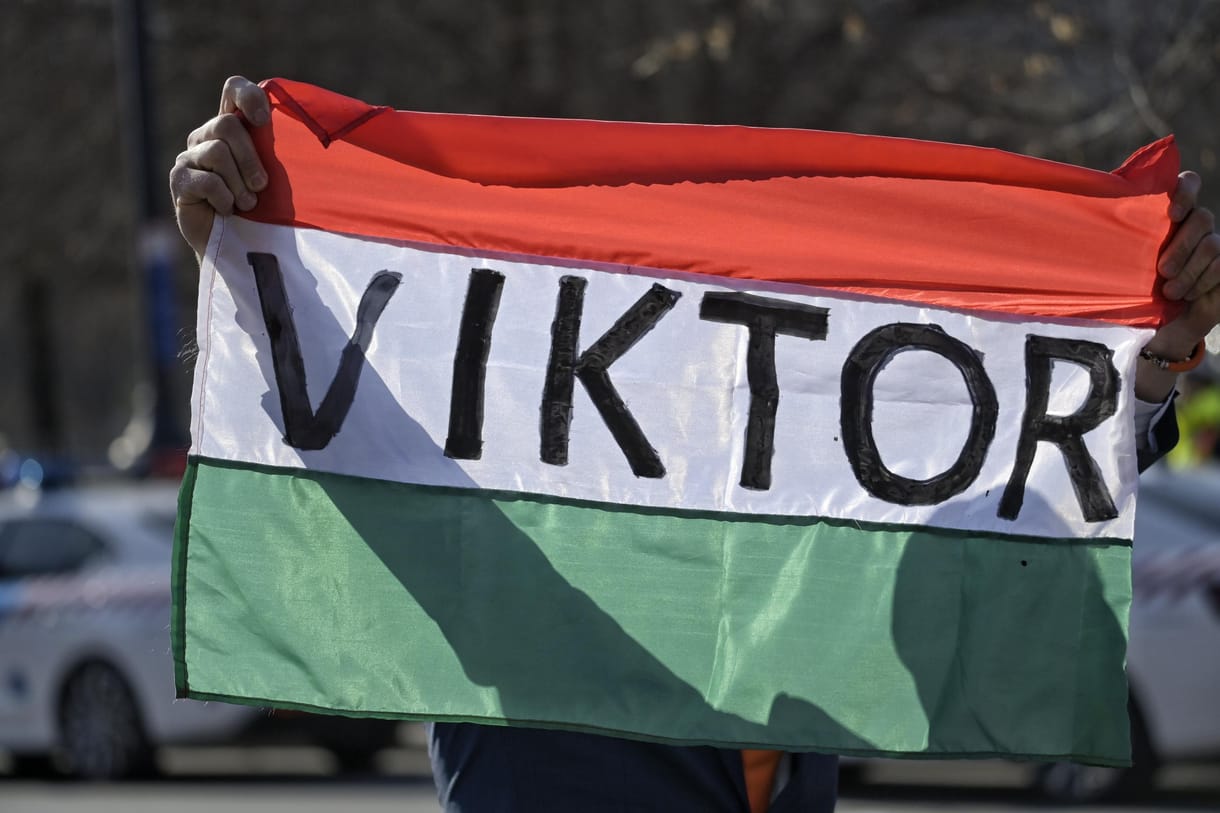 Karafiáth Orsolya: Akinek szavai csak paravánok az elszabadult indulatok előtt