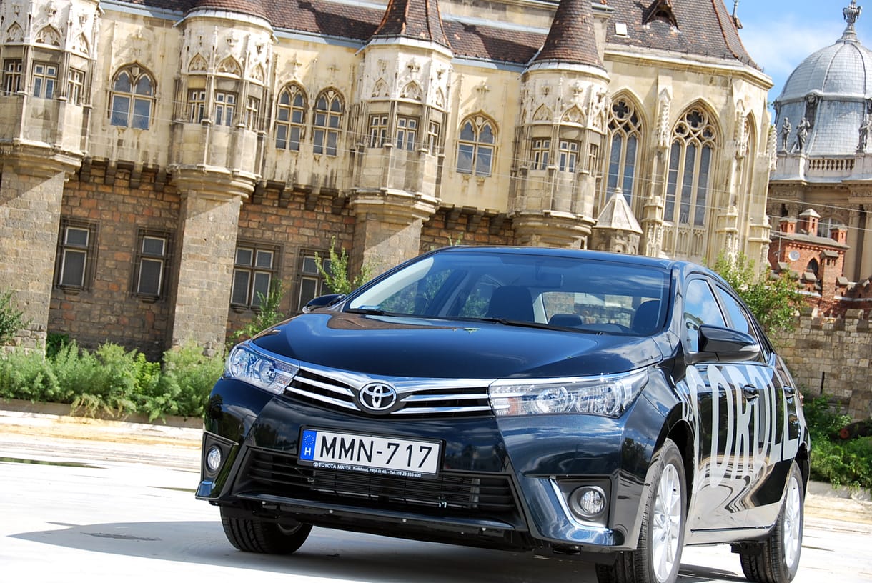 Toyota Corolla bemutató: 2 percenként elmegy egy