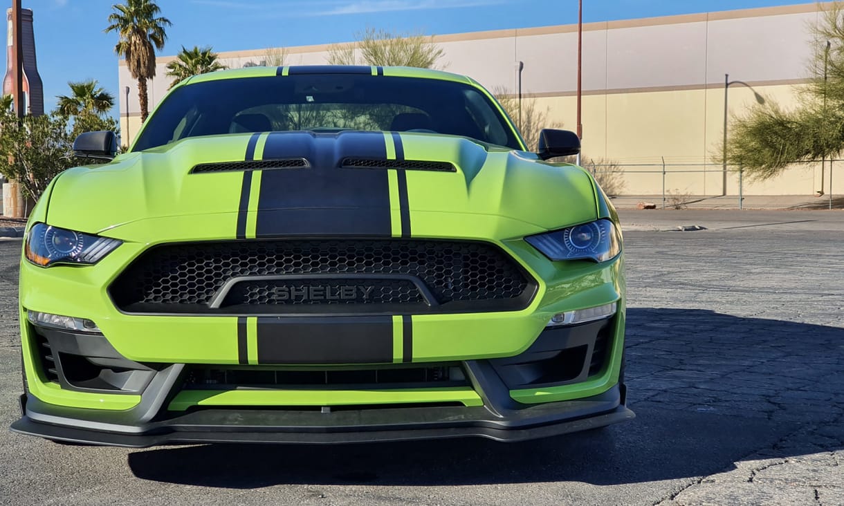 Mustang kimaxolva: Vegasban meghajtottunk egy 825 lóerős Shelby Super Snake-et