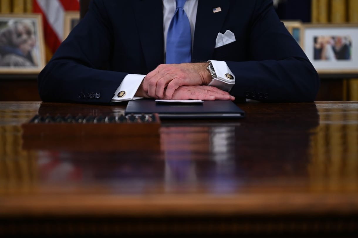 Marie Kondóért kiált ez a rumli: felfordulást örökölt Biden Trumptól a Time címlapján