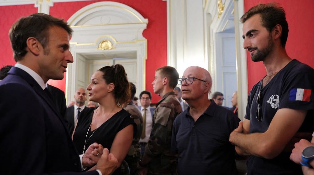 Ünneplik a „hátizsákos hőst”, aki szembeszállt a késes támadóval Annecyban