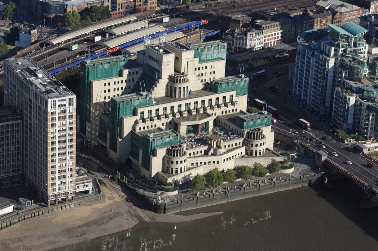 Daily Mail: a náciknak dolgozott a brit MI6 új vezetőjének nagyapja
