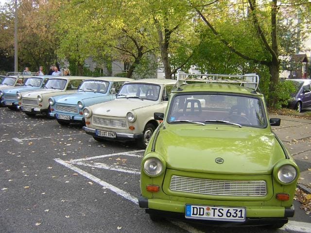 A nap fotója: motorcsere a Margit körút járdáján