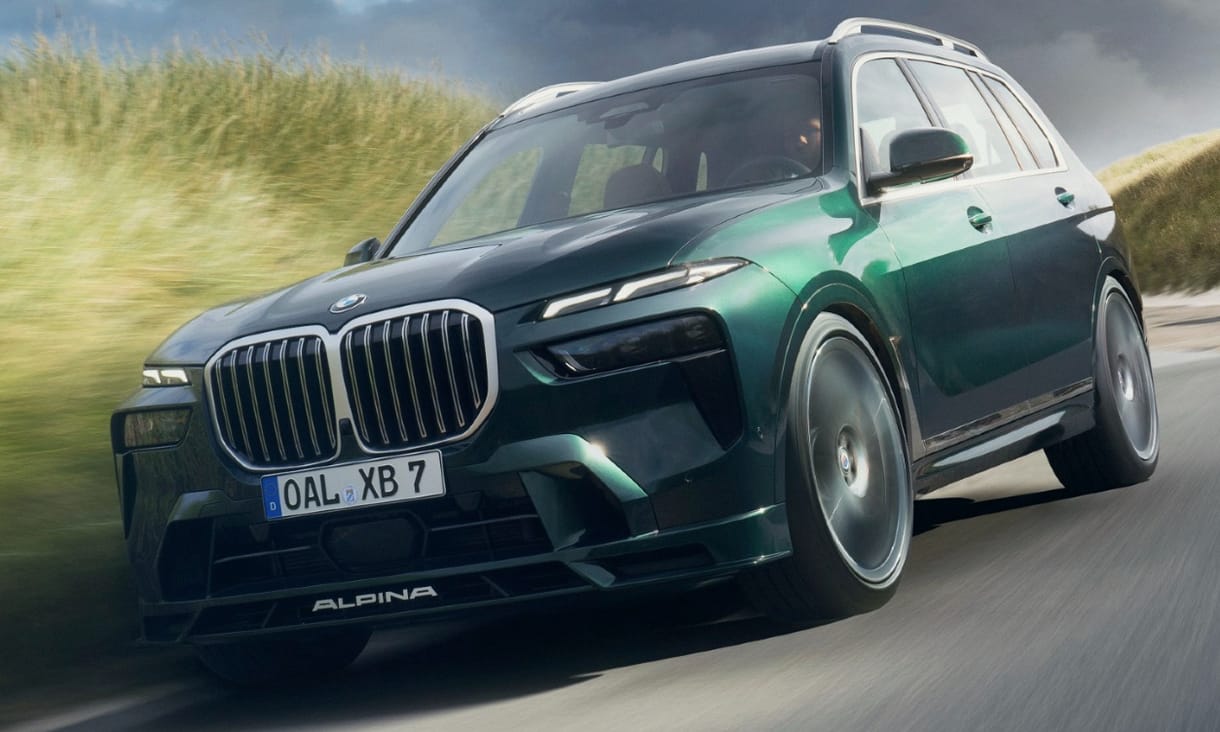639 lóerős lett a BMW legnagyobb divatterepjárója