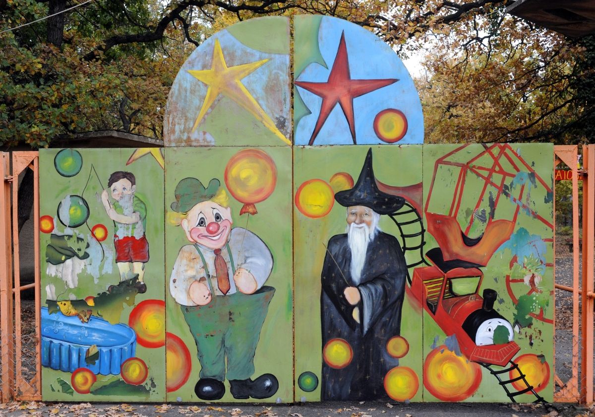 Bezárt a Pécsi Vidámpark