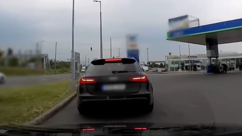 Itt a rendőrség legújabb civil autós videója – most a gyorshajtókra utaztak