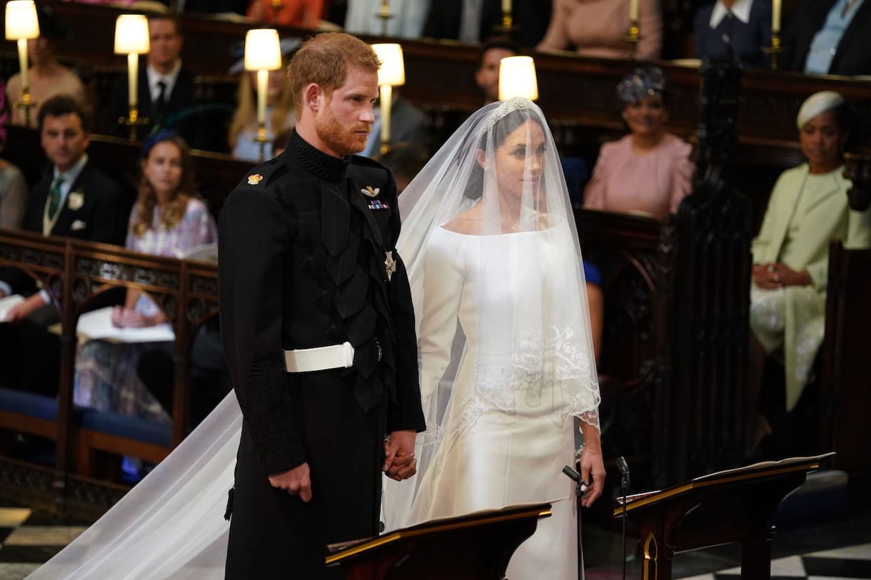 Végre itt van Meghan Markle ruhája