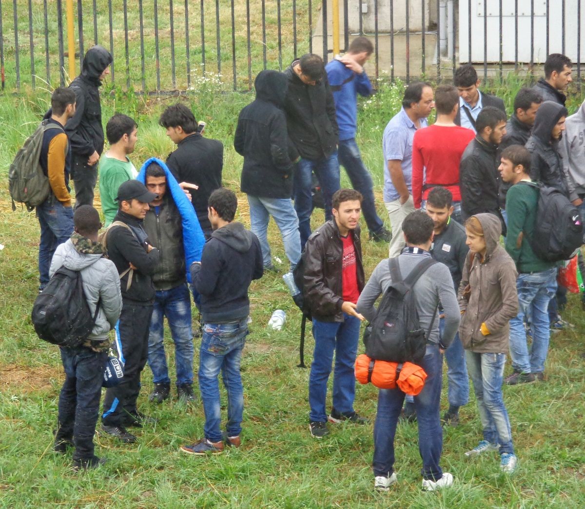 Átlátszó: Több pénzt költ a kormány a bevándorlásellenes kampányra, mint a roma felzárkóztatásra