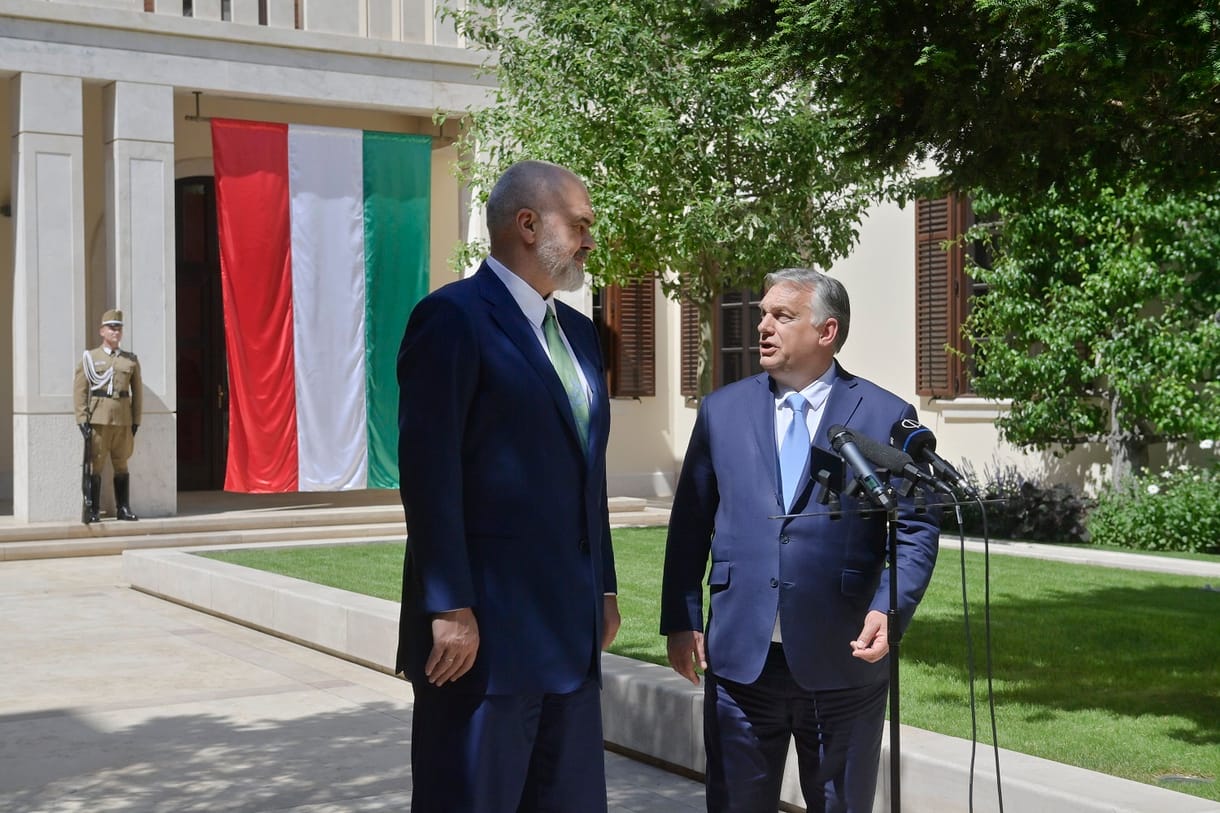 Orbán: Támogatjuk Albánia uniós tagságát