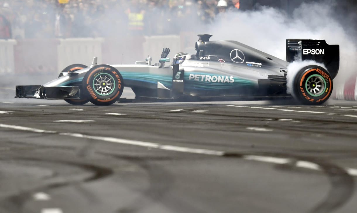 Bottas ellopta a showt az időmérőn
