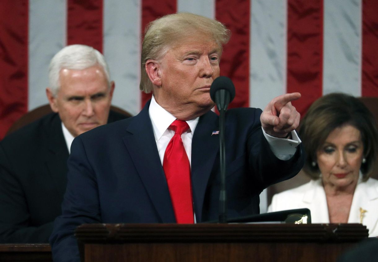 Trump visszavág és elbocsát