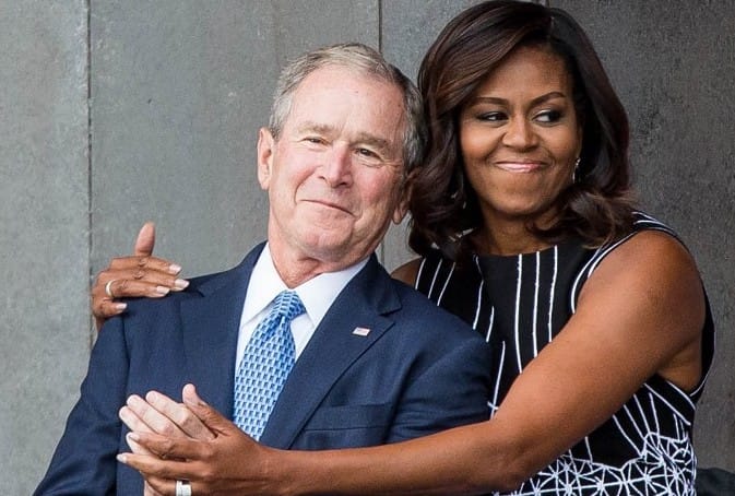 A Bush–Obama-barátságot még mindig nem érti sok amerikai