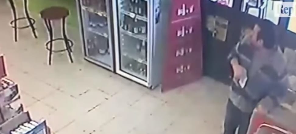 Lehet, hogy mégsem gyilkolták meg az olasz lányt, akinek a halála miatt hat embert lőtt meg egy szélsőséges