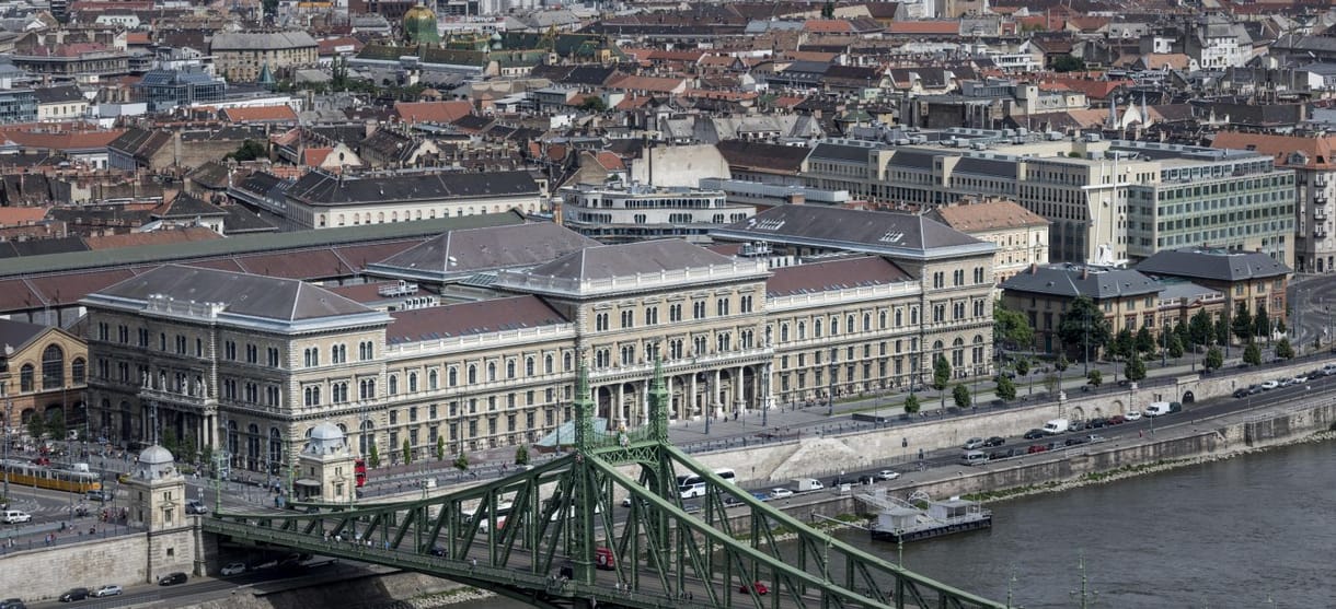 2020-tól megszűnnek az állami helyek a Corvinuson