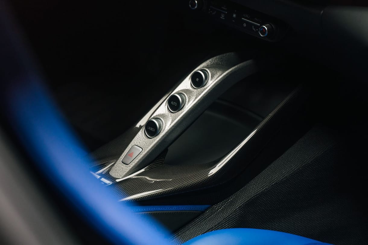 Zöld rendszámos Ferrari: kémfotókon a 486-os hibrid