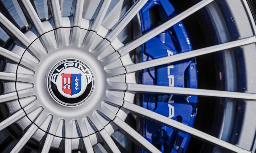 Ha esetleg lassú a BMW M8: 324 km/h-ig gyorsul az új Alpina B8