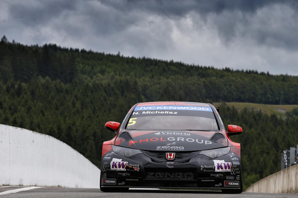 Michelisz célpontja az 5. helyen álló Tarquini