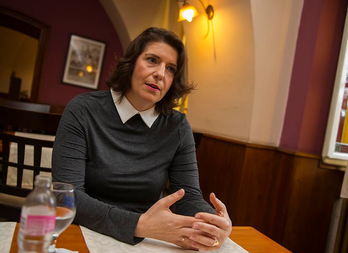 Dobrev Klára megint beperli Lázár Jánost
