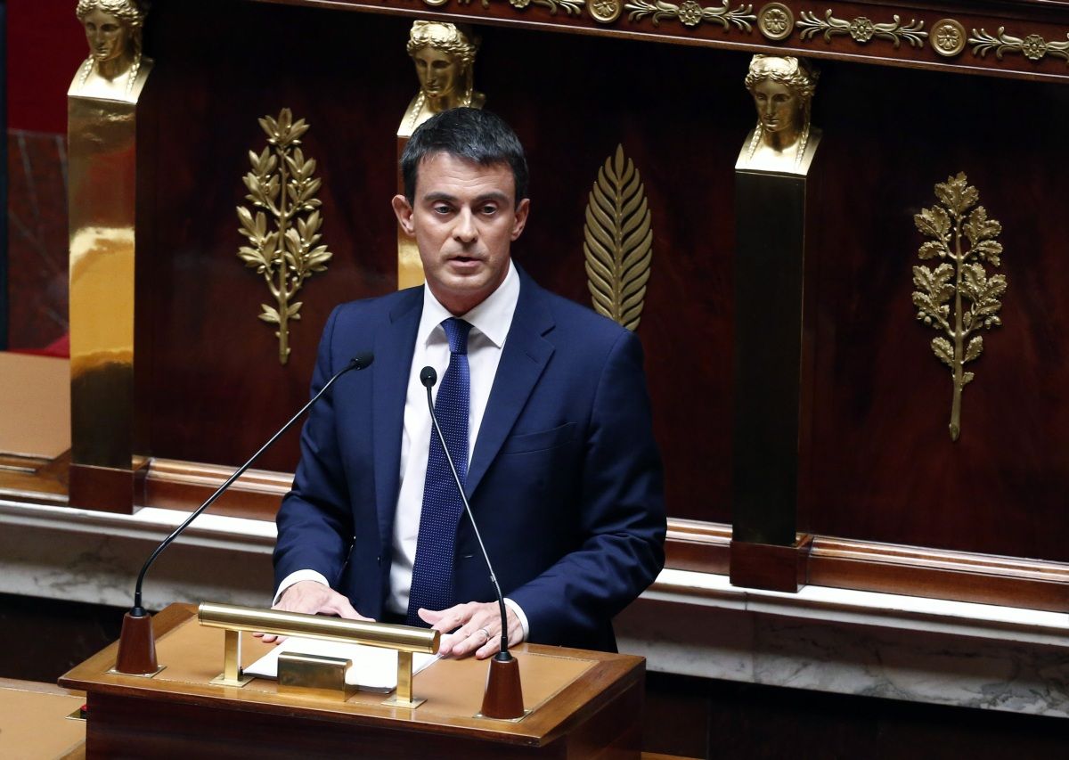 Fiai is ott voltak a különgépen a BL-döntőre utazó francia kormányfővel
