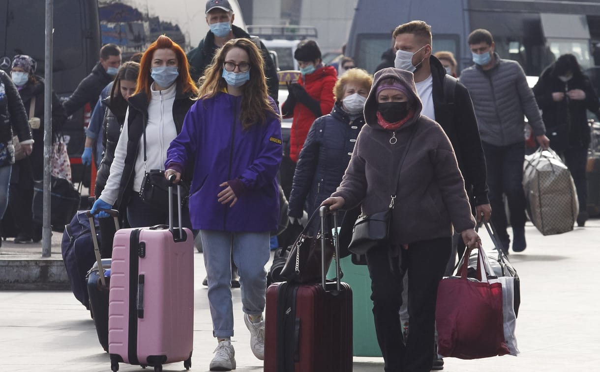 Megpróbáltak elszökni a karantén elől a Thaiföldről Kijevbe hazatérő utasok