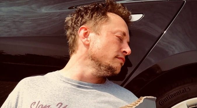 Unalmas értekezlet? Azonnal hagyja ott – javasolja a Tesla-vezér